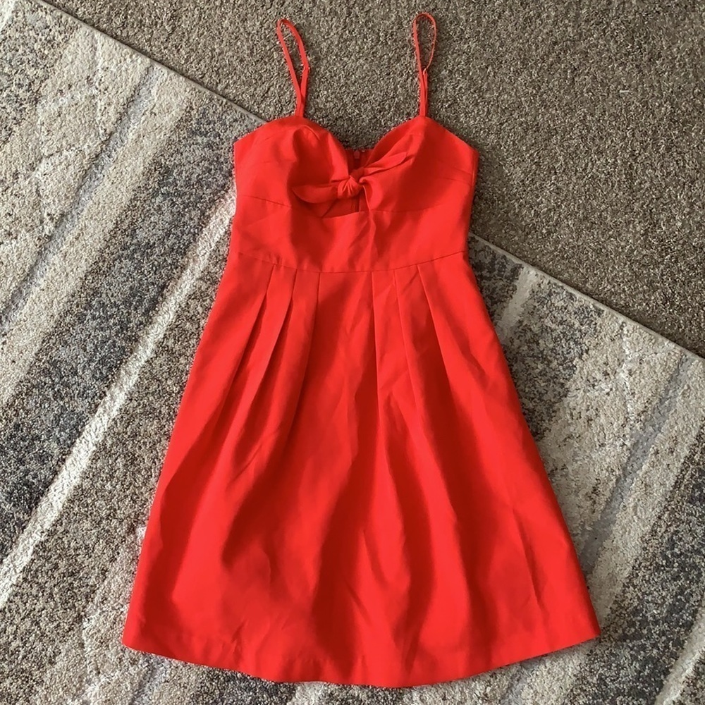 Yumi Kim sneak peek pleated dress with pockets - Picture 5 of 5